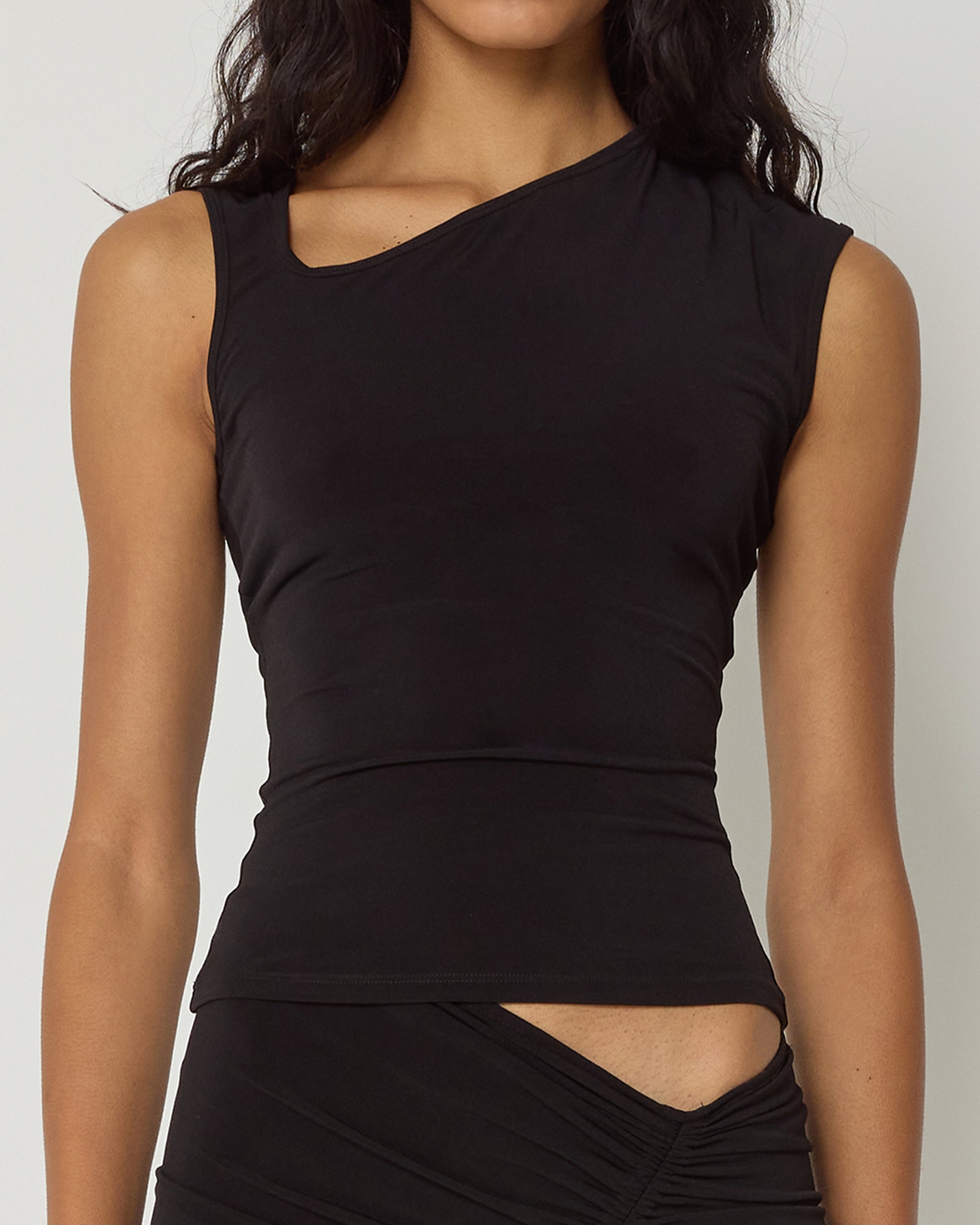 Asymmetrical Tank | Black