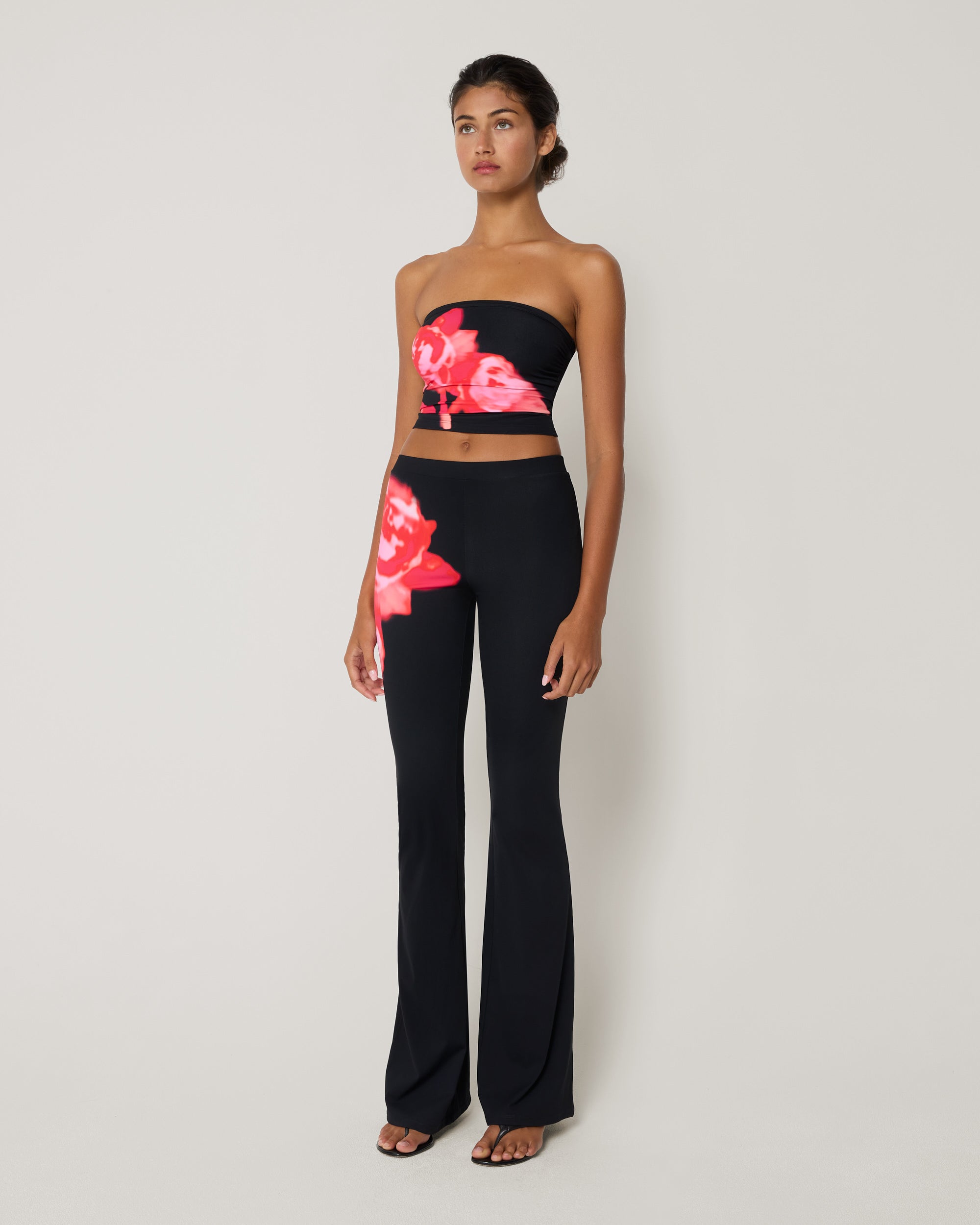 Smooth Stretch Tube Top | Black Peony