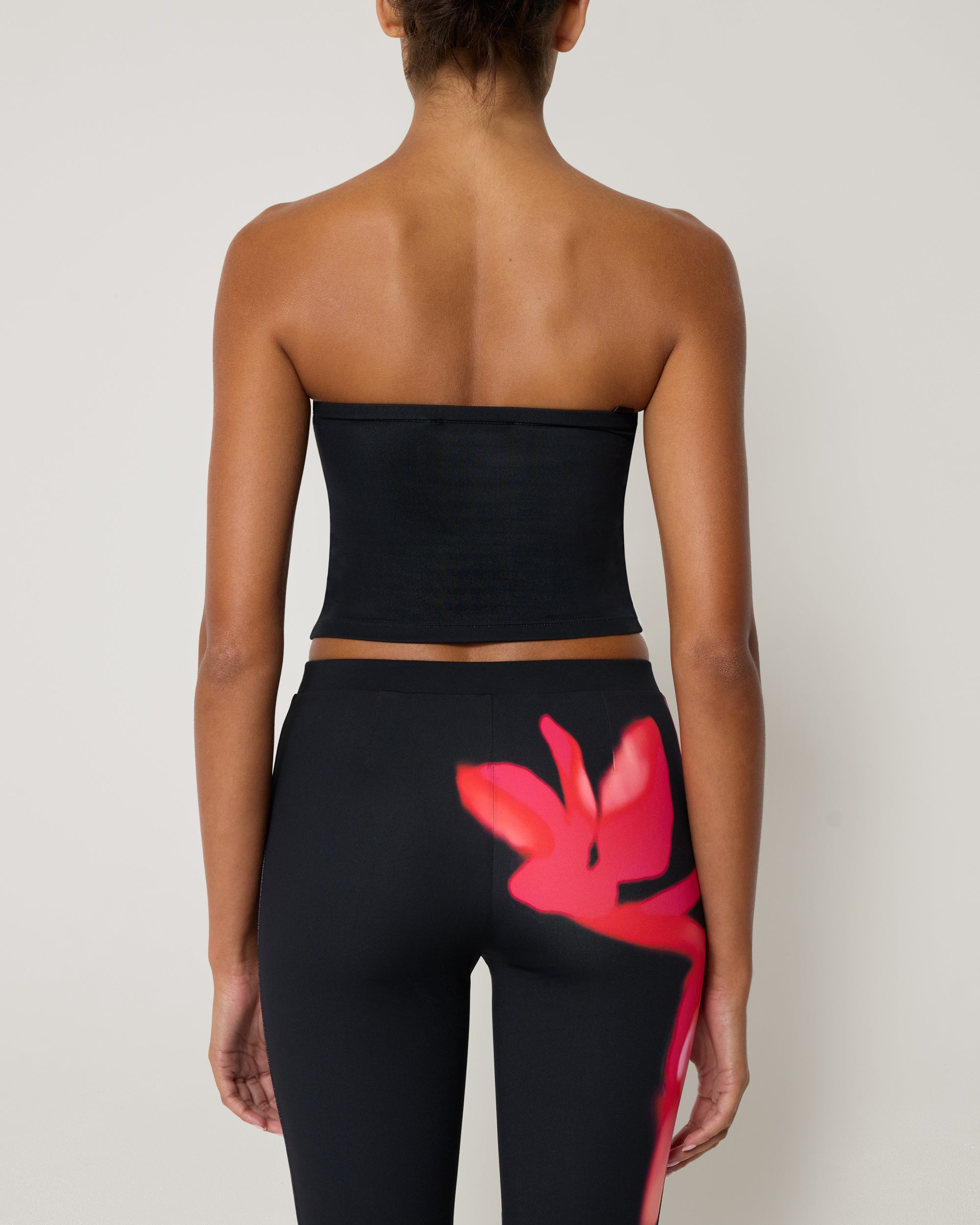 Smooth Stretch Tube Top | Black Peony